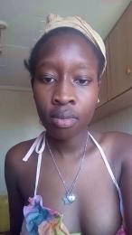 Prettylips222 webcam model stream image