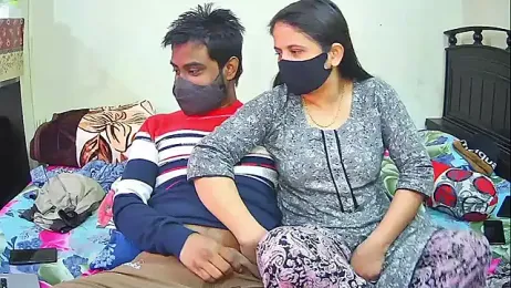 Younger_Couples webcam model stream image