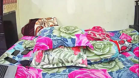 Younger_Couples webcam model stream image