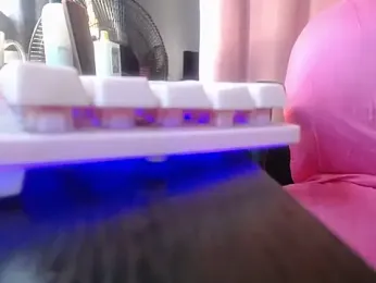 Milkshaker_angel webcam model stream image