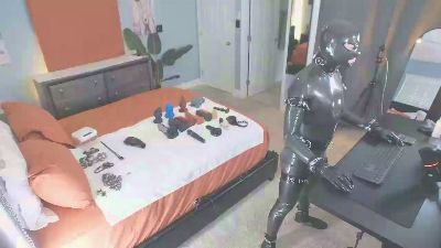 Tightlyrubberd webcam model stream image