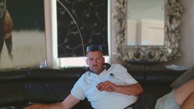 kurvaboy webcam model stream image