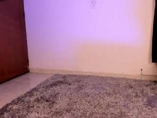 caro03x webcam model stream image