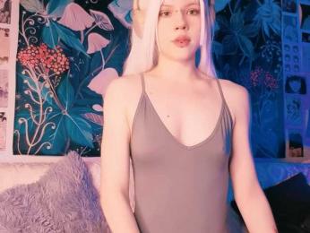 PeacchyPawss webcam model stream image