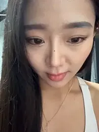 jiajia_L webcam model stream image