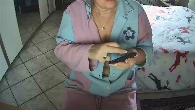 moniba webcam model stream image