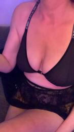 Statuesque_X webcam model stream image