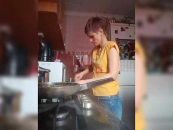 N-I-M-F-O-M-A-N-K-A webcam bongacams model stream image