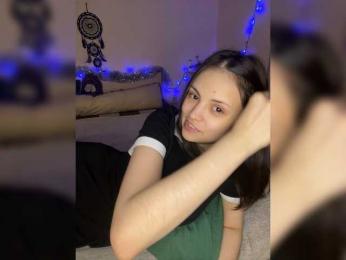 SilverSaya webcam model stream image