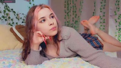 AmieeVarrato webcam cam4 model stream image