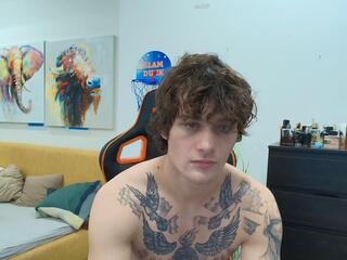Mikhail Hockin webcam model stream image