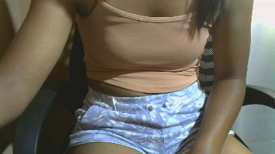 Nieliah_84 webcam model stream image