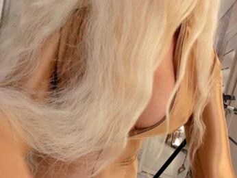 HottieSweetBritney webcam model stream image