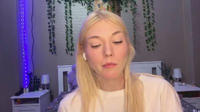 TwilaAninion webcam cam4 model stream image