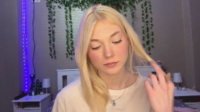 TwilaAninion webcam model stream image