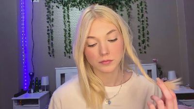 TwilaAninion webcam model stream image