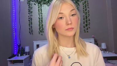 TwilaAninion webcam model stream image