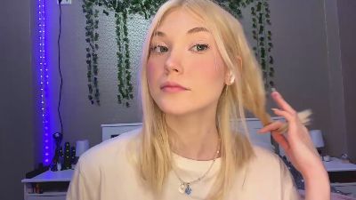 TwilaAninion webcam model stream image