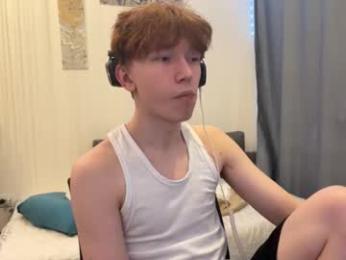 malcolm_yang webcam model stream image