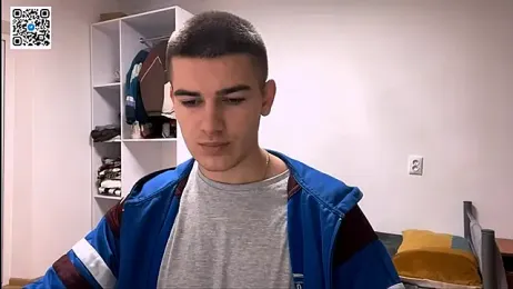 _BarePulse webcam model stream image