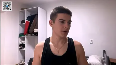 _BarePulse webcam model stream image