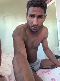 Indiazinhax webcam model stream image