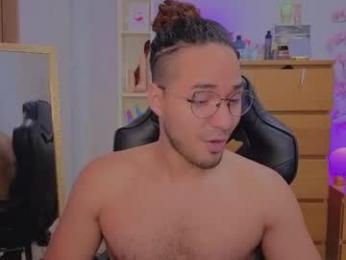 latin_luxury_i webcam model stream image