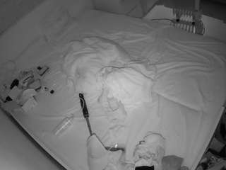 voyeurcam-julmodels-greybed-1 webcam camsoda model stream image