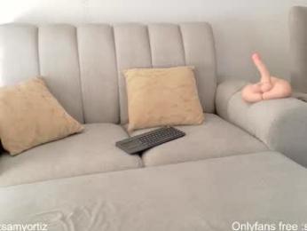 samyortiz_ webcam model stream image