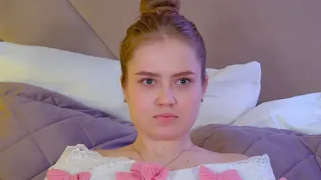 SelinSwarovski webcam stripchat model stream image