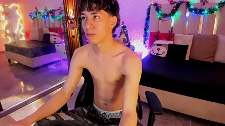 kaelwolf_tay webcam stripchat model stream image