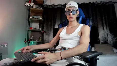 NovaaWheler webcam model stream image