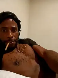 razzynolight webcam stripchat model stream image