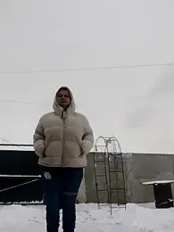 Julia35 webcam model stream image