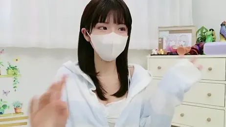 -minami- webcam model stream image