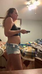 Surferchick222 webcam cam4 model stream image