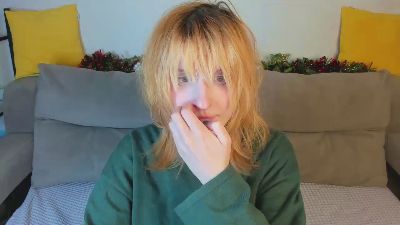 Little_Chips webcam model stream image