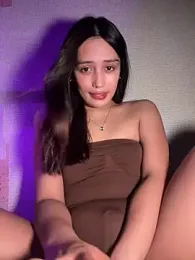 HugeCockElie webcam model stream image