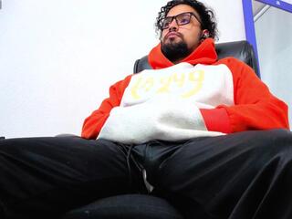 Amir Haidar webcam model stream image