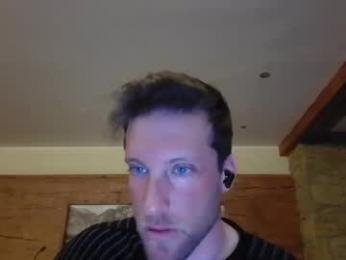 moms_little_monster webcam model stream image