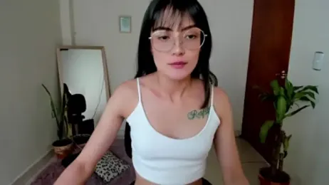 Lilabril webcam model stream image