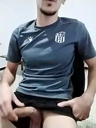 Zoro_23cm webcam model stream image