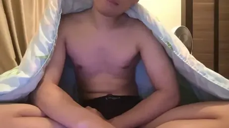 HKBOY0001 webcam model stream image