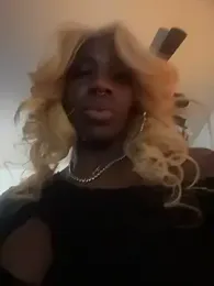 Motherbigbus webcam model stream image