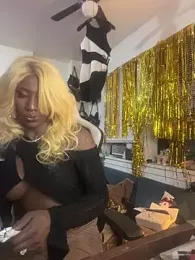 Motherbigbus webcam model stream image