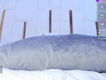 hillary_uckerman_ webcam model stream image