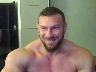Kevin Muscle webcam model stream image