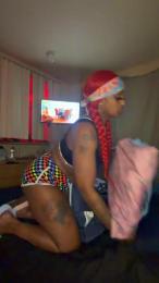 MonaiSavage webcam cam4 model stream image