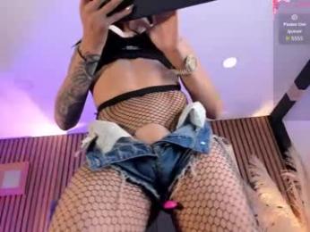 meganfoxxi_ webcam model stream image