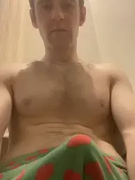 LynnAhNight webcam model stream image